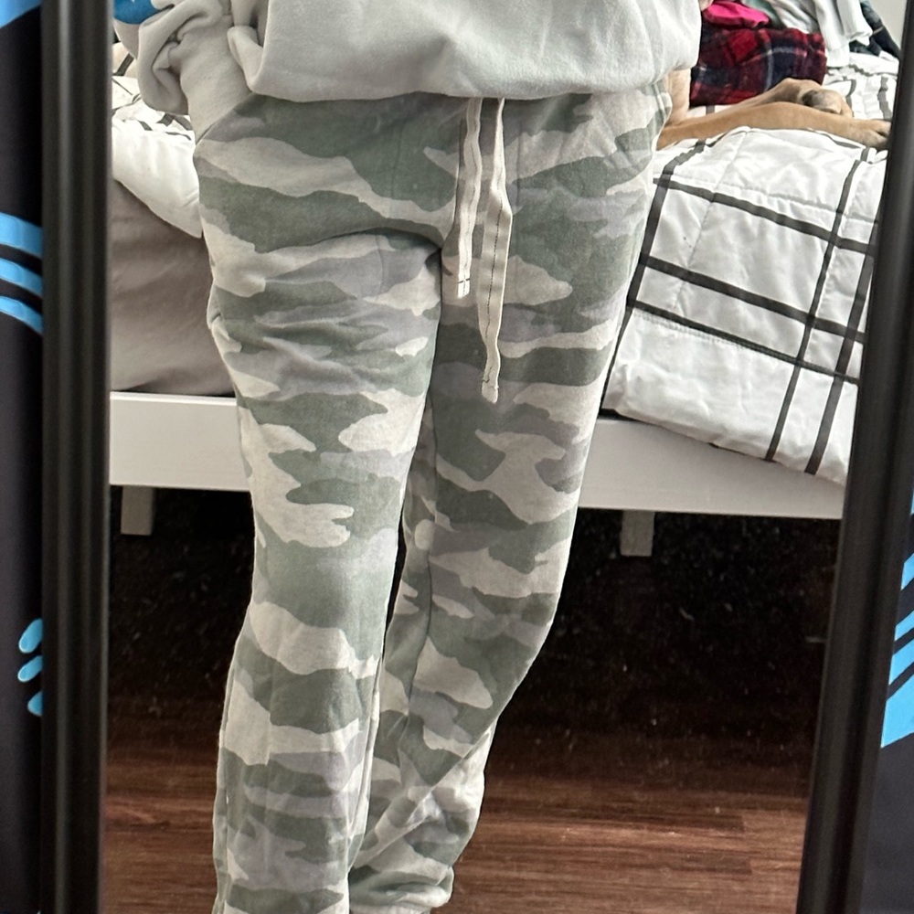 Aerie: sweatpants